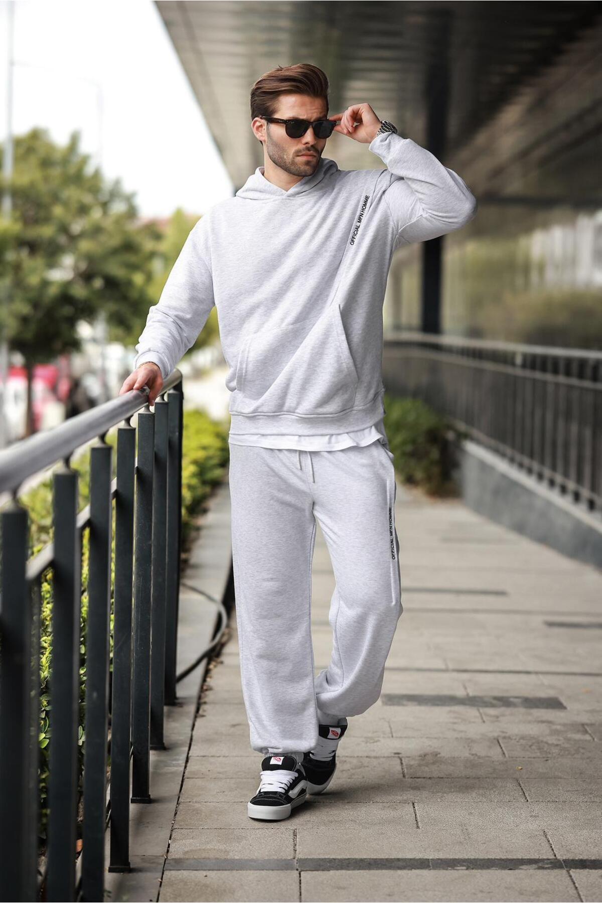 مدمکست لباس ورزشی مردانه جیب دار کانگورو کلاه دار Karmelange E7325