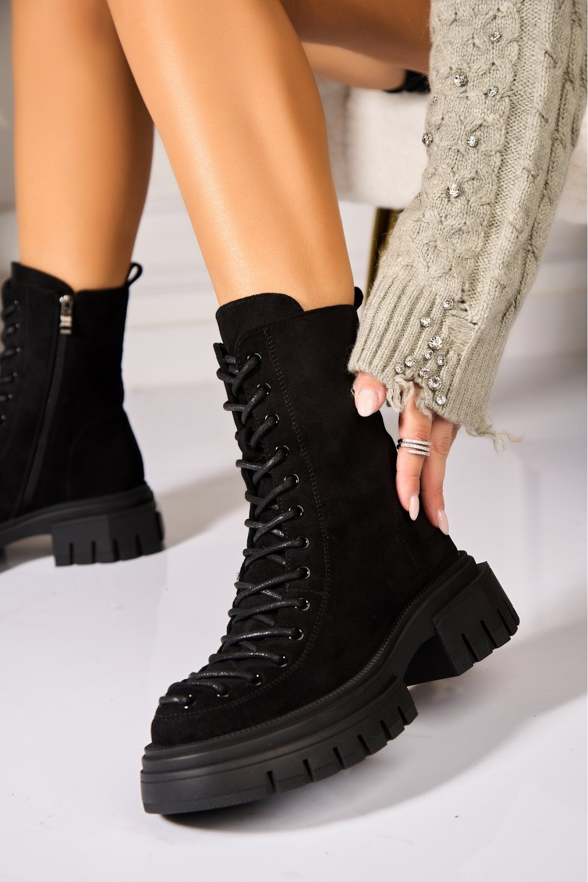 Joana Γυναικείες Μαύρες Μπότες με Γούνινη Επένδυση από Οικολογικό Δέρμα Σουέτ Zelina2