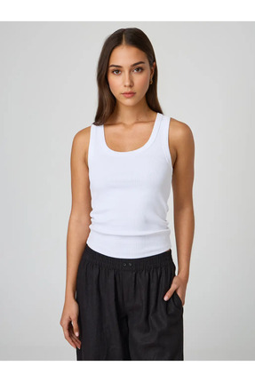 MİO ESTİLO Kadın Geniş Askılı Kaşkorse Fitilli Beyaz Atlet – Novelle