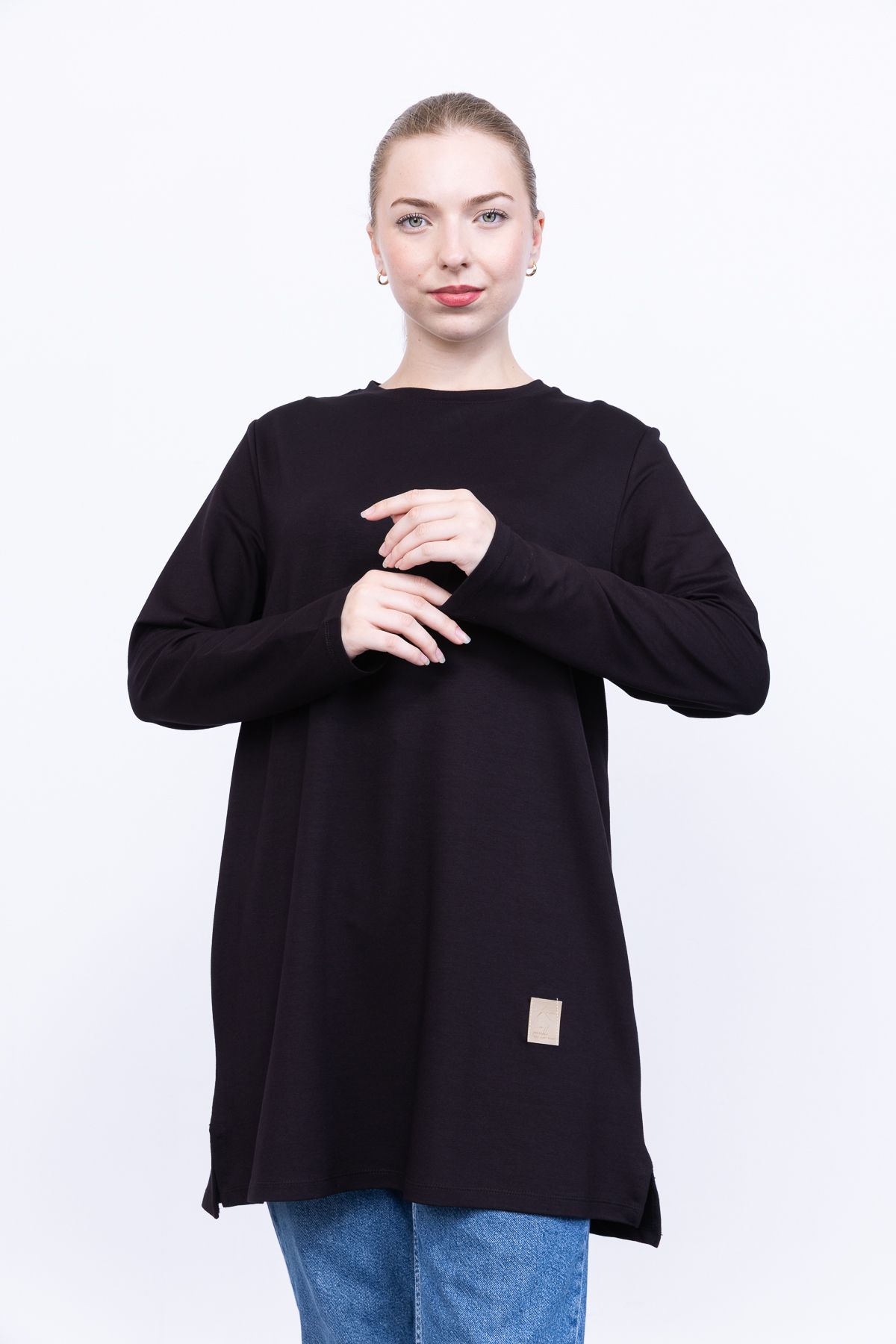 Linvey-Crystal Crew Neck Embroidered Long Tunic 4