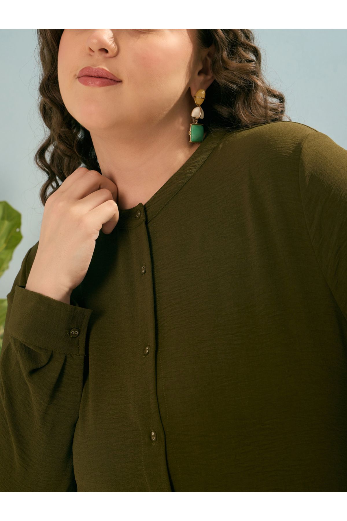 Sassafras By Styli-Plus Olive Shift Midi Dress with Front Button 4