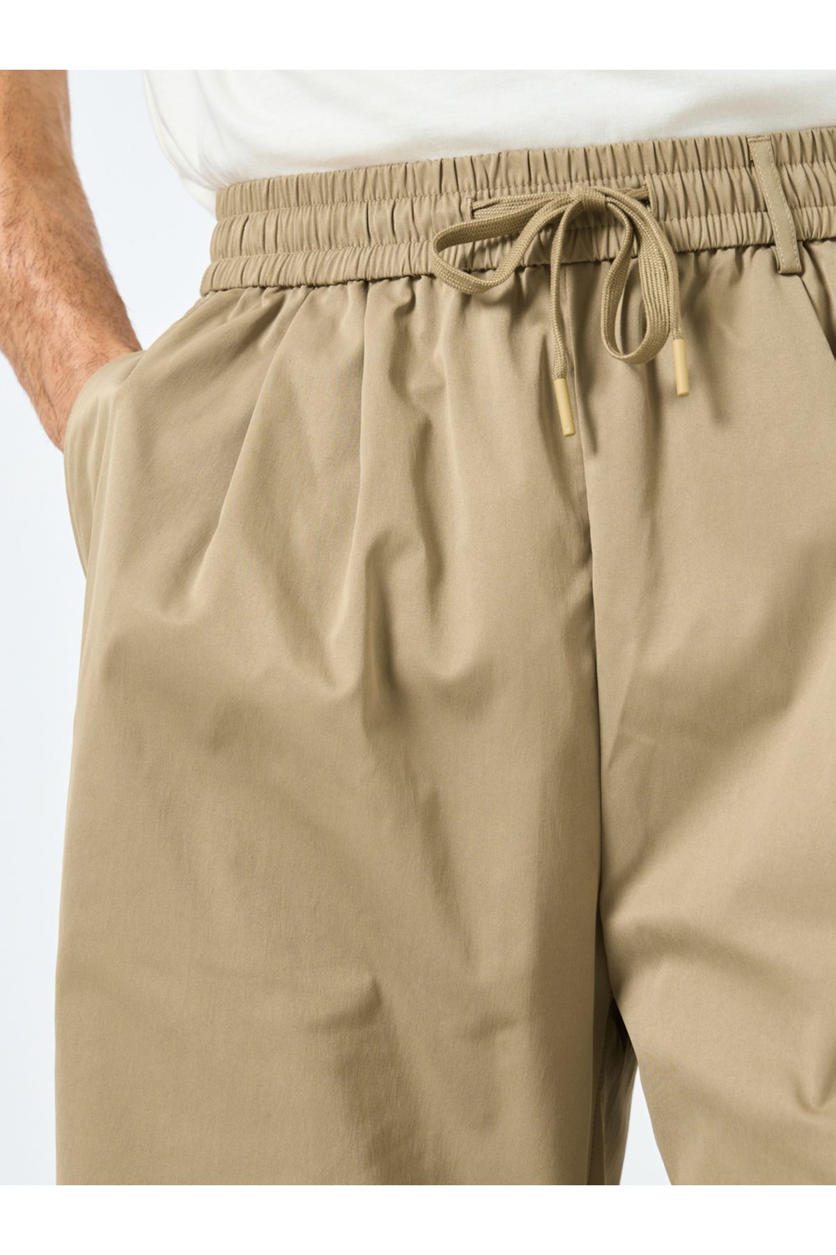 Styli-Woven Oversized Fit Open Hem Joggers with Adjustable Loop 3
