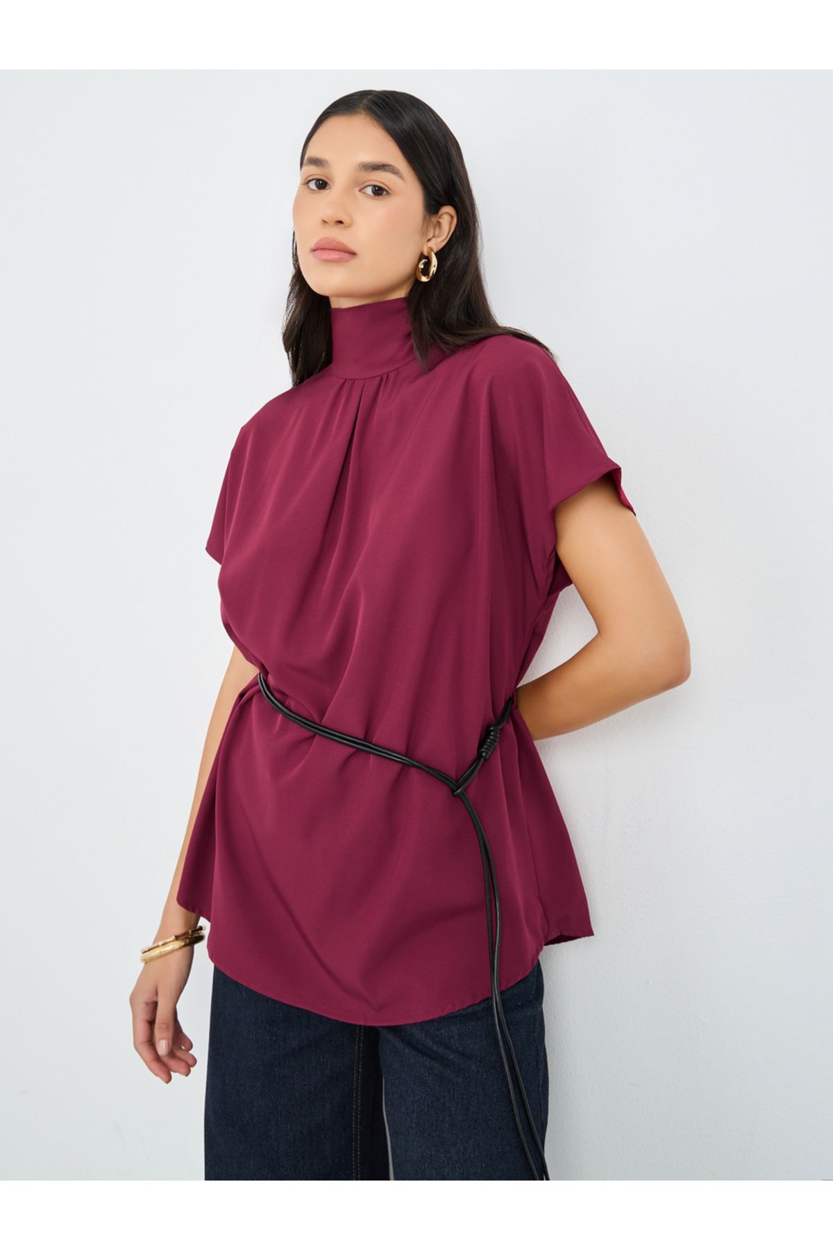Styli-Burgundy High Neck Blouse with Loop String Belt 1