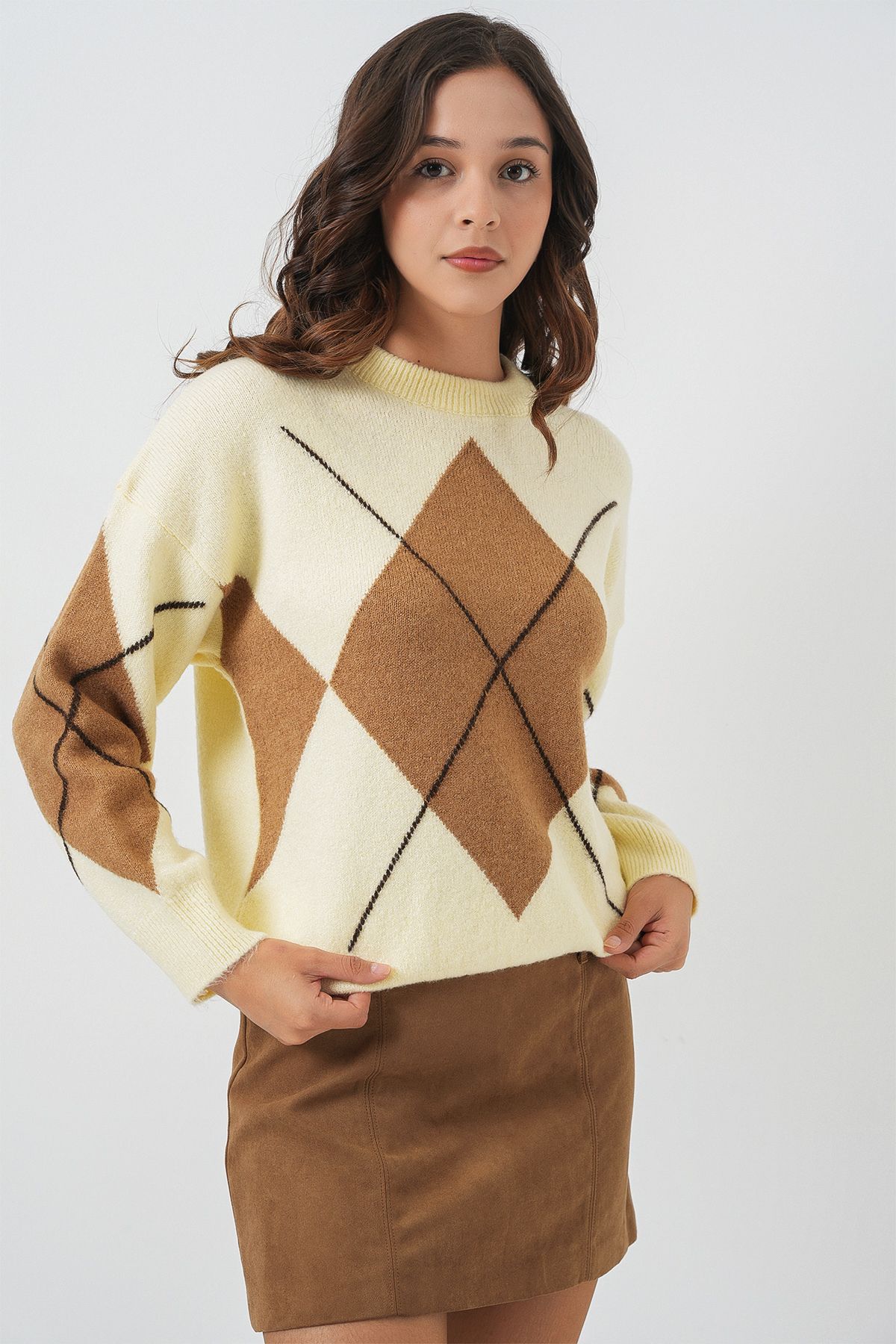 Bigdart-15895 Diamond Patterned Oversize Sweater - Y.Yellow 3