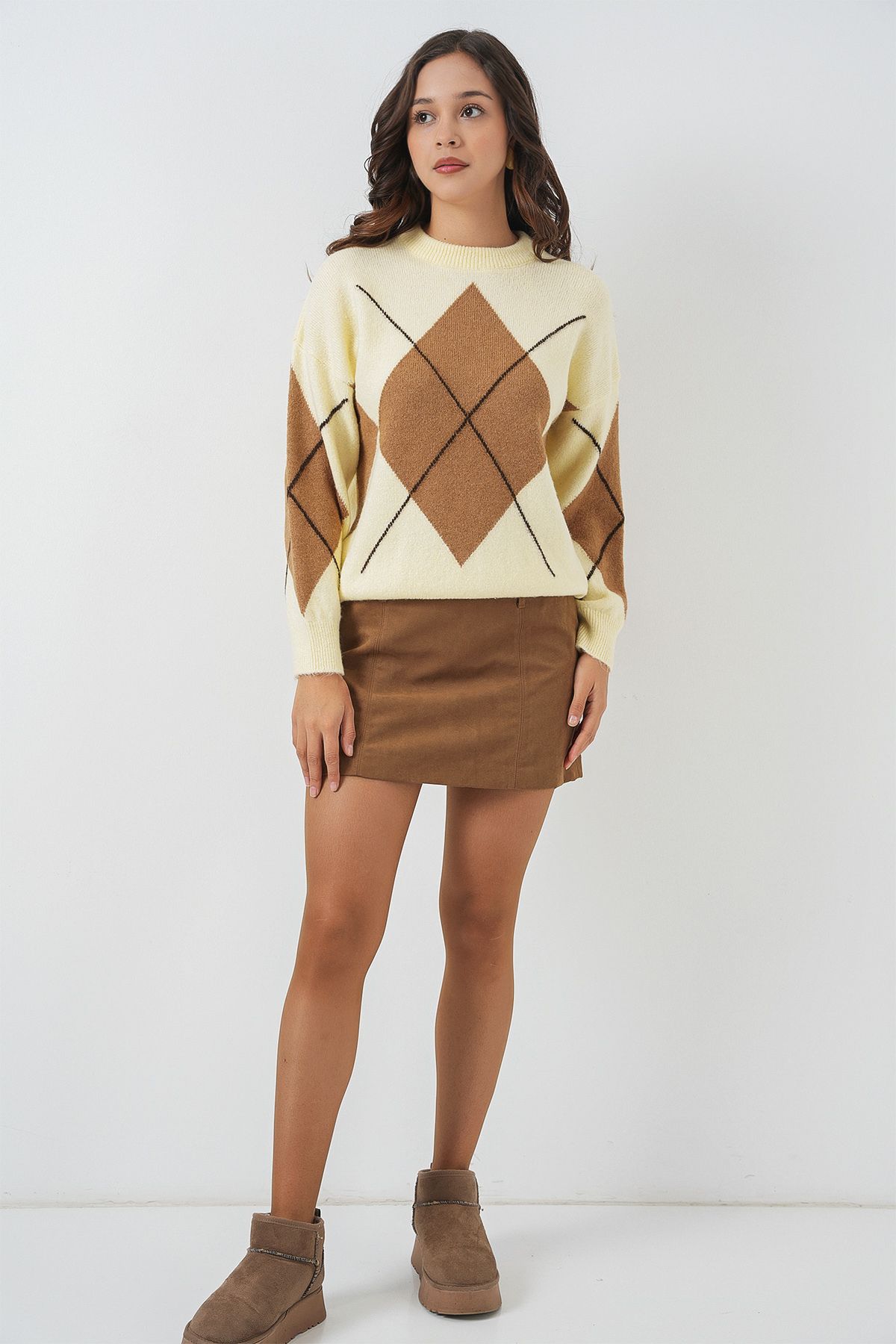 Bigdart-15895 Diamond Patterned Oversize Sweater - Y.Yellow 2