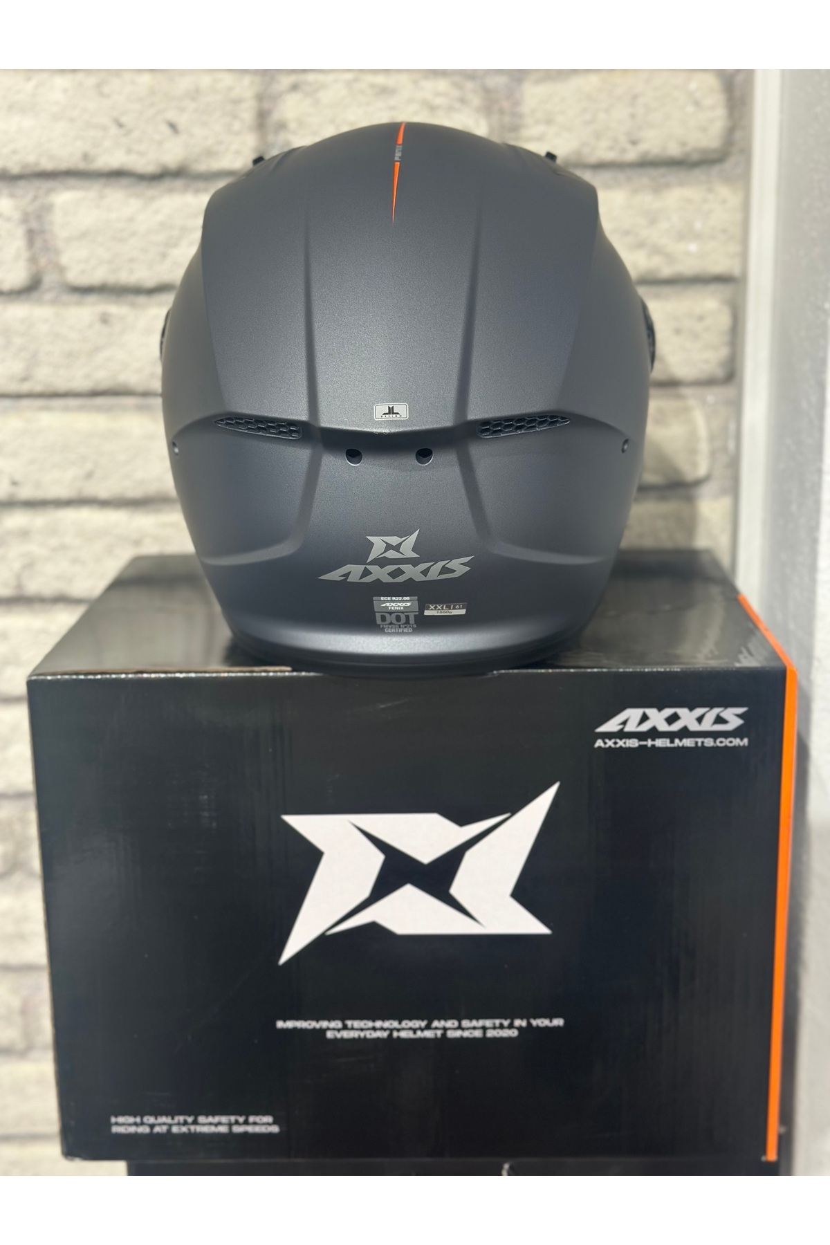 Axxis Fenix Gloss Siyah Vizörlü Kask - Fiyatı, Yorumları