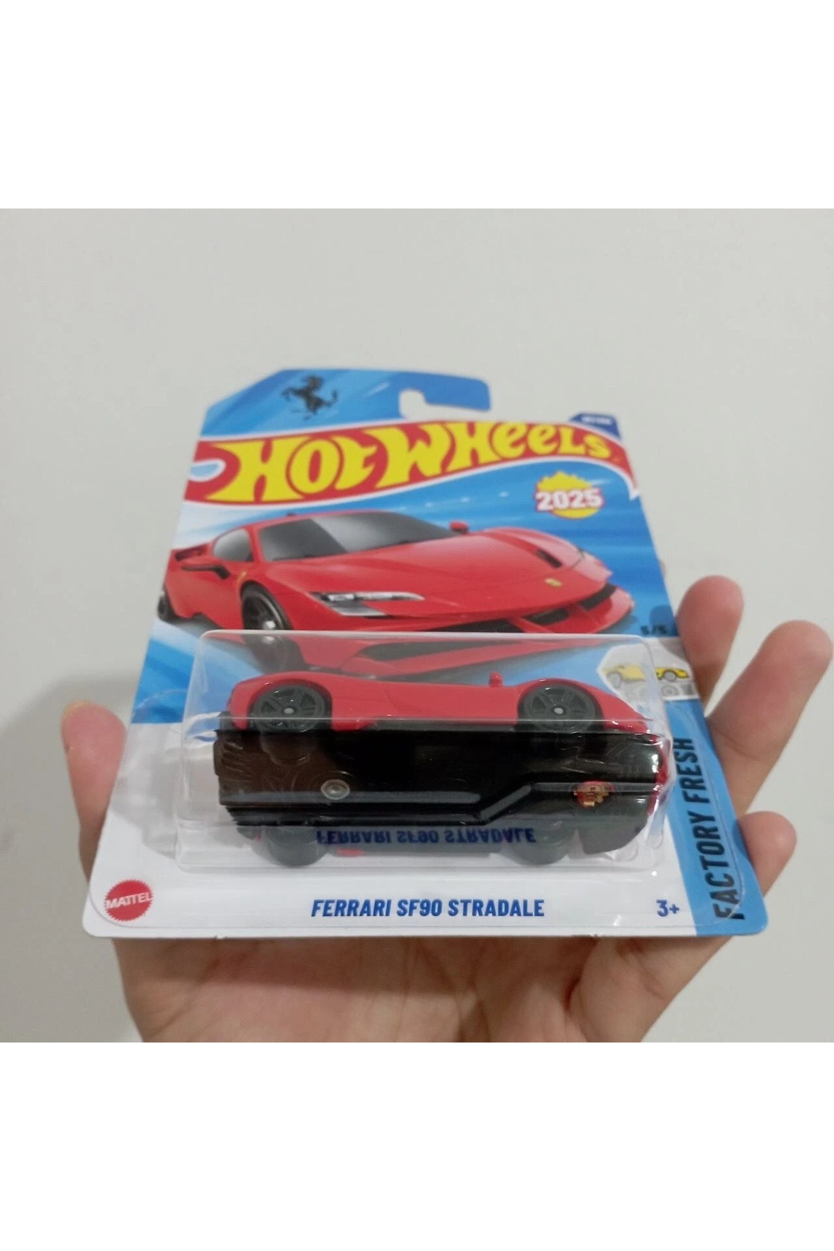 Ferrari2005年度版 1_org_zoom.jpg