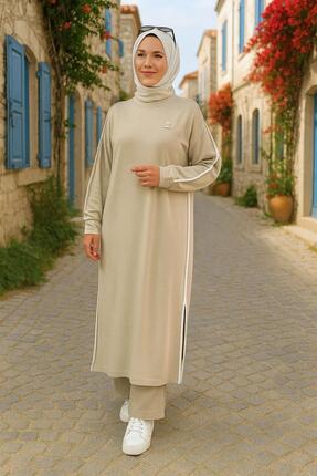 Genel Markalar ZÜHRE TAKIM Bej Beyaz Şerit Detaylı Tesettür İkili Takım Rahat...