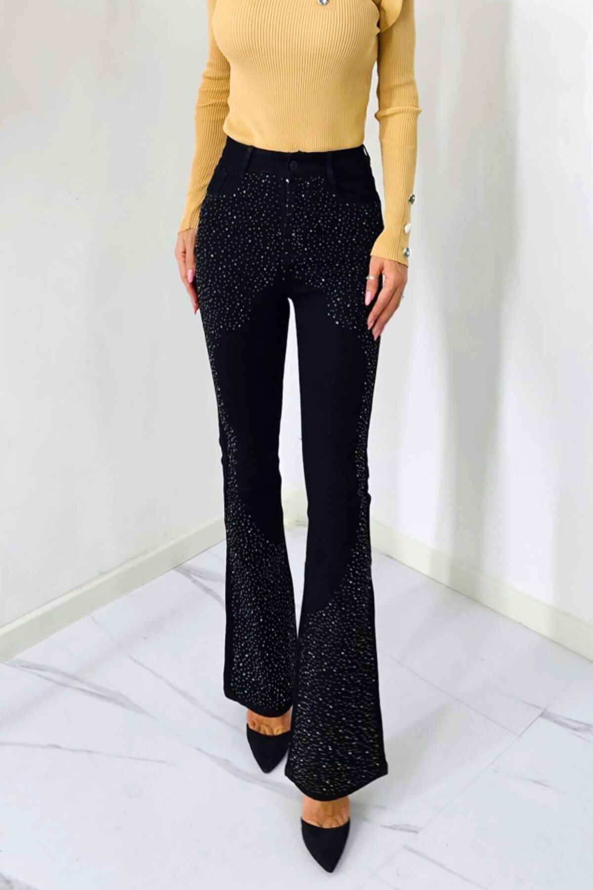 FashionForYou-Diamonds flared jeans, with sequins and push up effect, Black, M 4