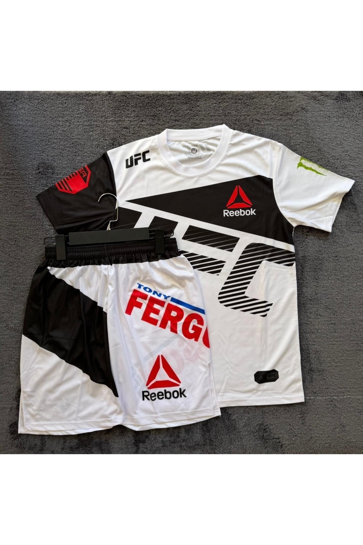 MODA UFC REEBOK Tony Ferguson