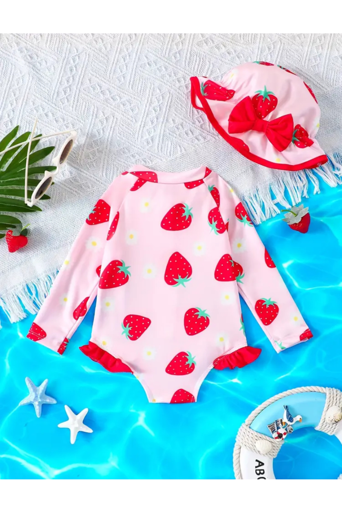 MODA Kız Çocuk Pembe Çilek Desenli Uzun Kollu Fırfırlı Fermuarlı Şapkalı Mayo Takımı fotoğrafı 2 (önizleme)