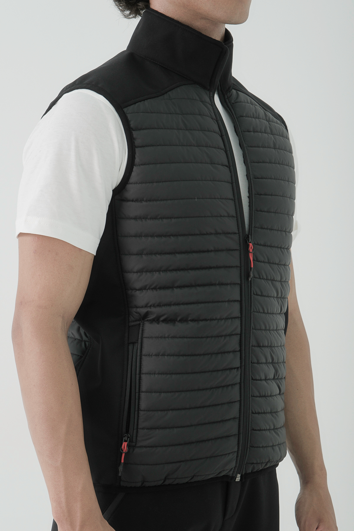 Longberg Erkek Dik Yaka Softshell İçi Polarlı Fermuarlı Cepli Kapitone Yelek görsel 4
