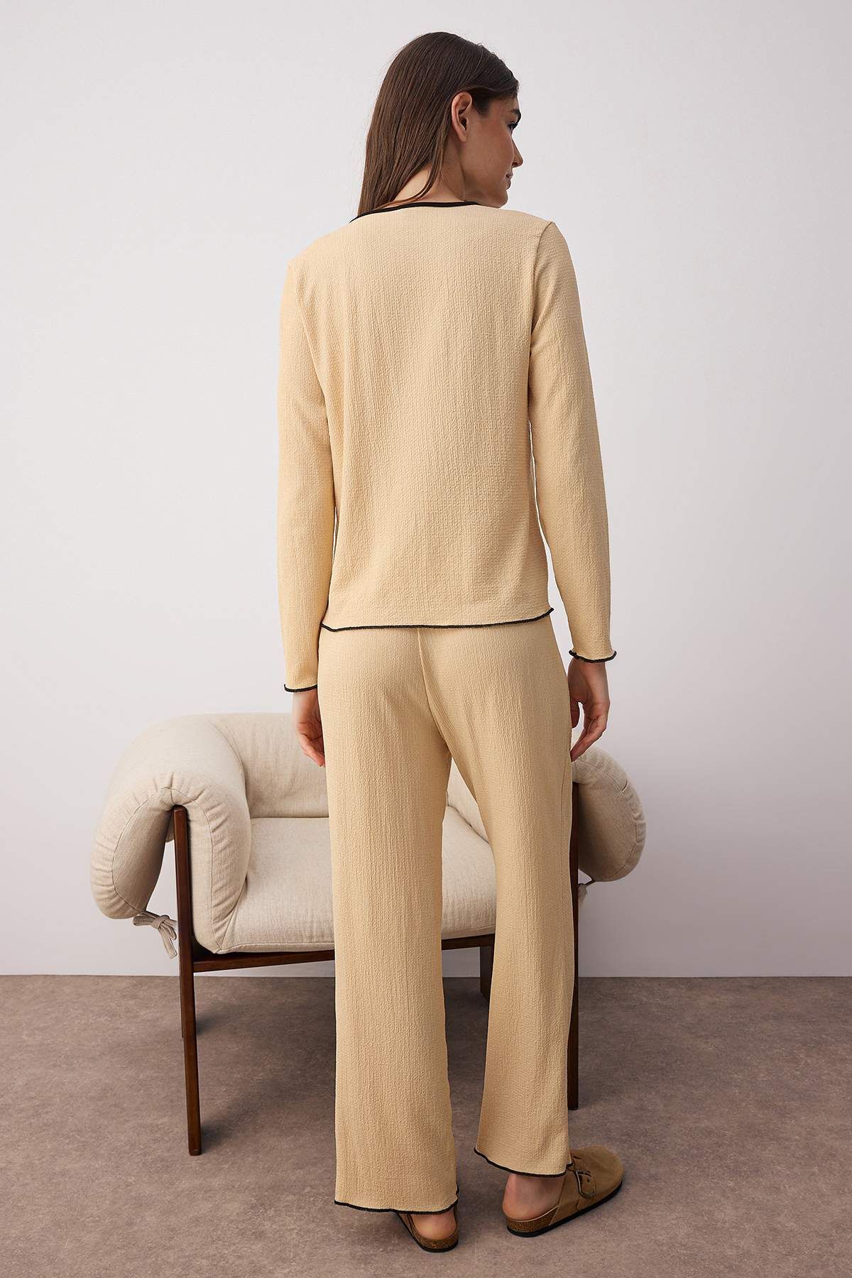 Trendyol Collection-Beige Button and Bias Textured Wrap Knitted Pajama Set Thmaw26Pt00097 4