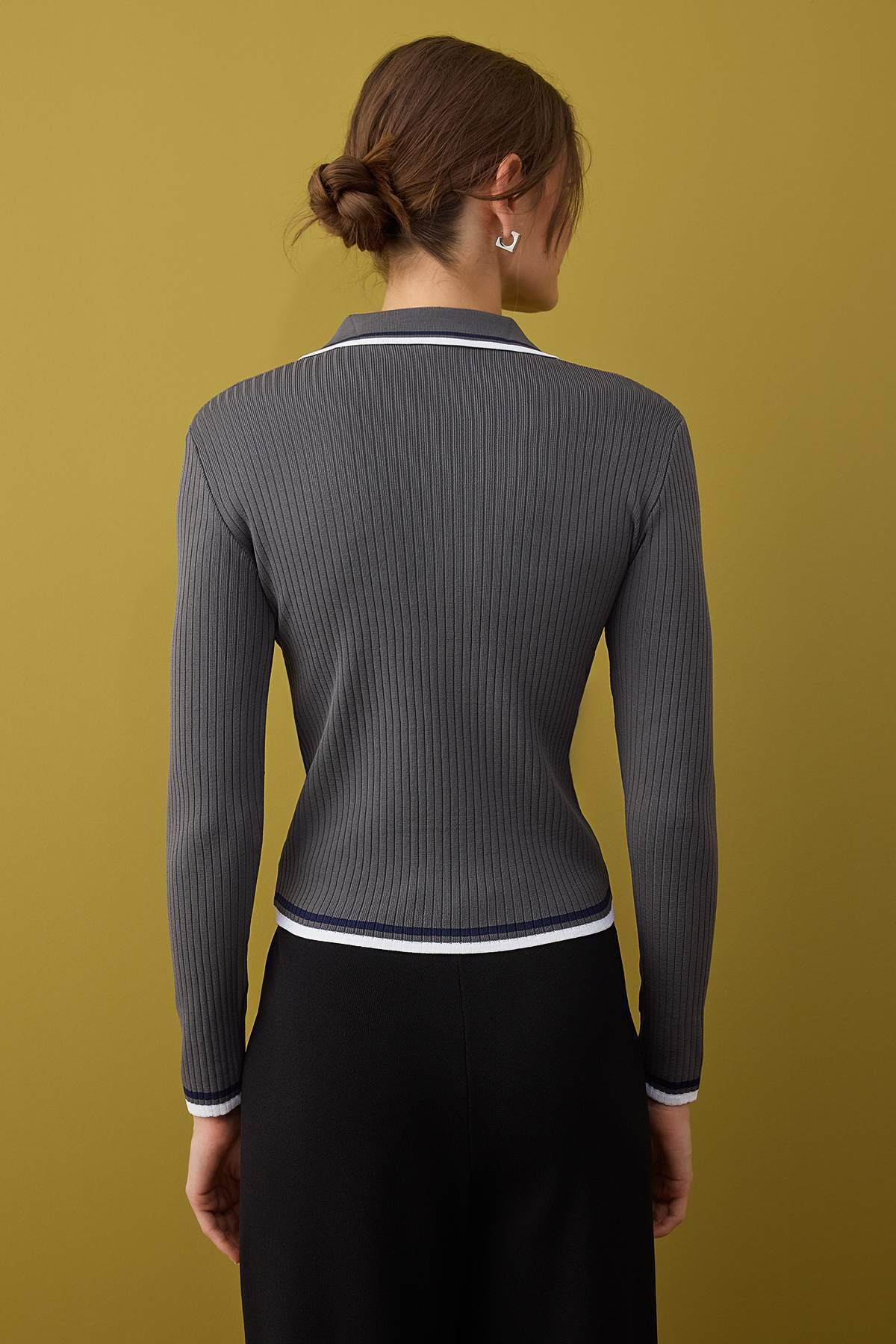 Trendyolmilla  Gri-Siyah 2'li Basic Kısa/Crop İkili Paketl Triko Body Hırka-Kazak TWOAW26KZ00116 - Görsel 7