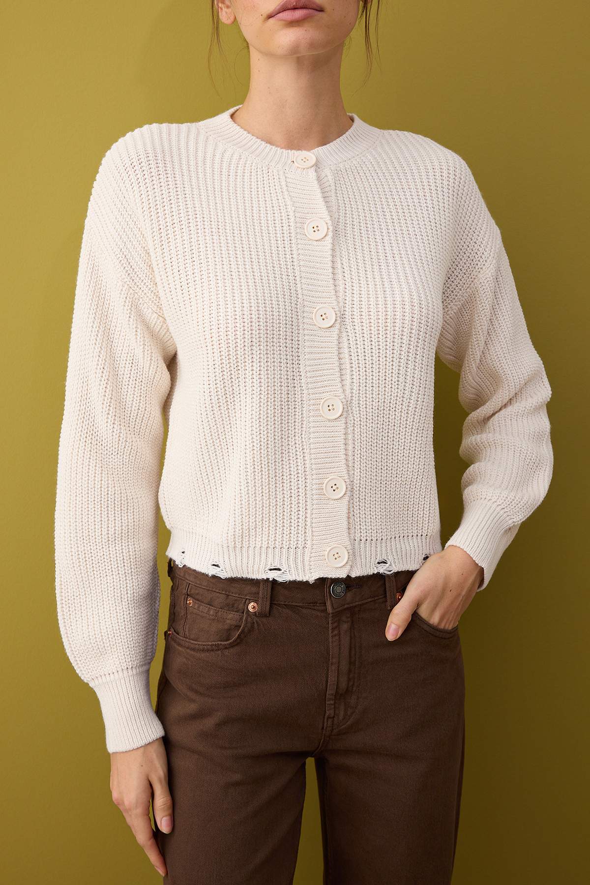 Trendyolmilla  Taş Bisiklet Yaka Selanik Triko Hırka TWOAW26HI00123 - Görsel 3