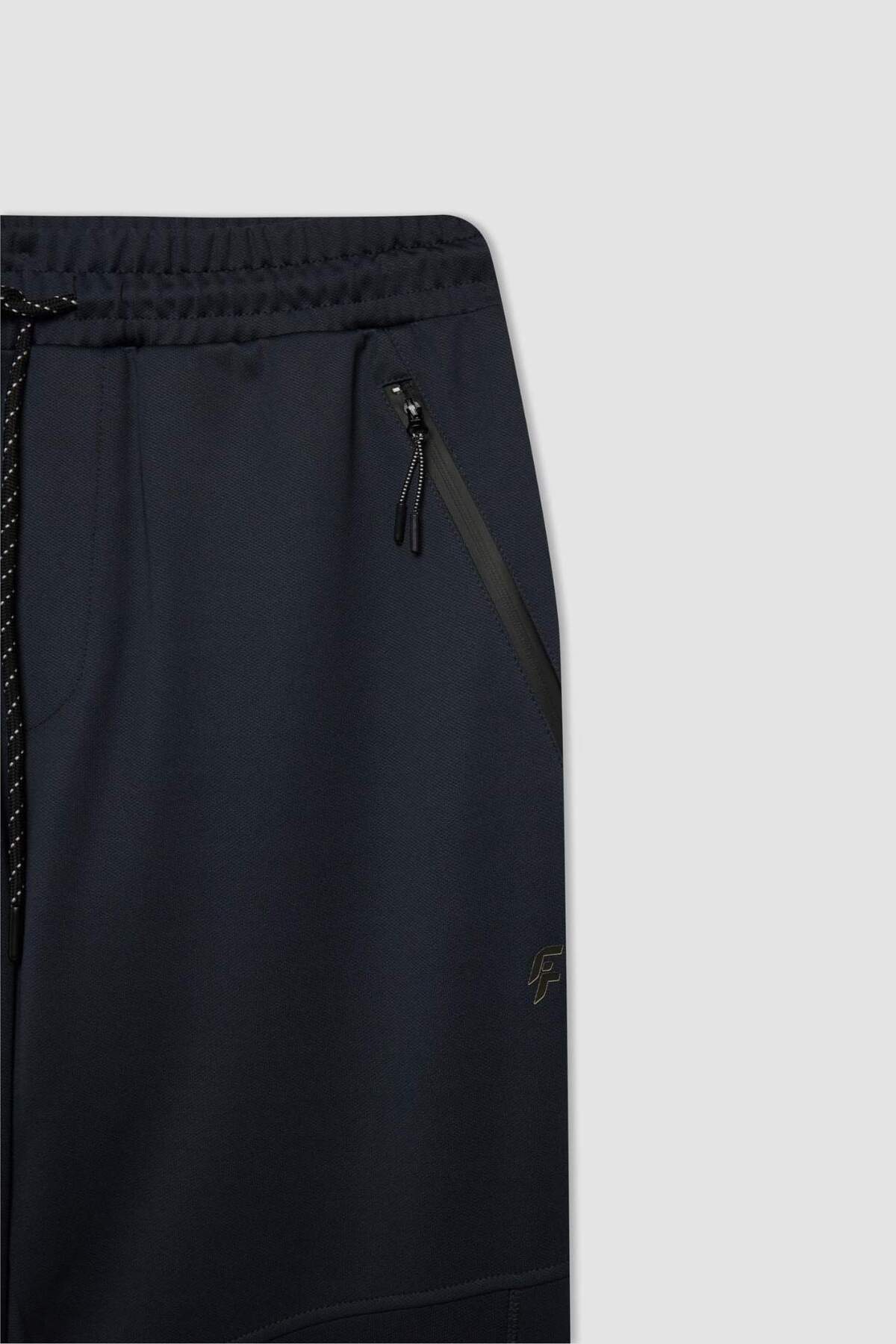 DeFacto-Slim Fit Jogger Sweatpants - Skuba Diving Fabric with Elastic Legs and Pockets 8