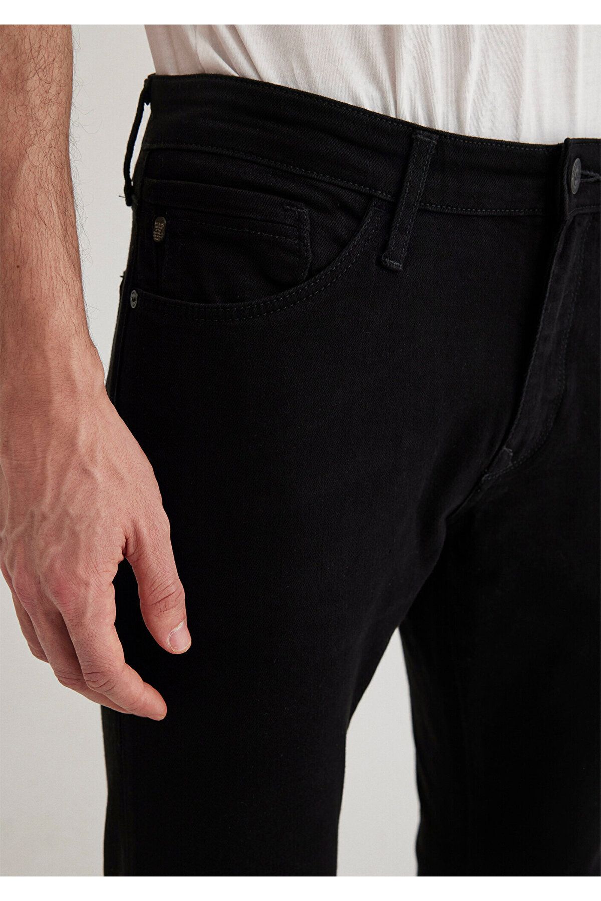 Mavi-James Black Comfort Jean nohavice 0042423313 7