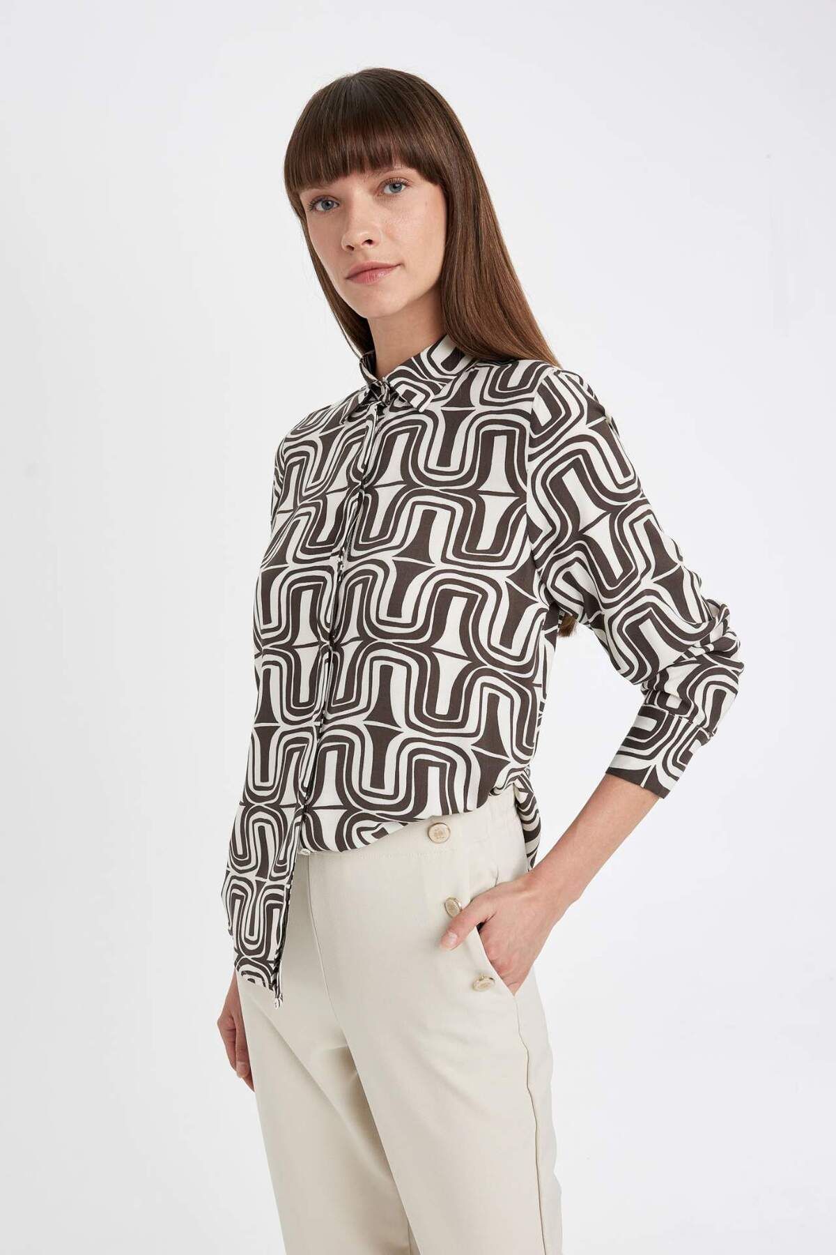 DeFacto-Gemustertes Langarmshirt mit normaler Passform I8266az24au 3