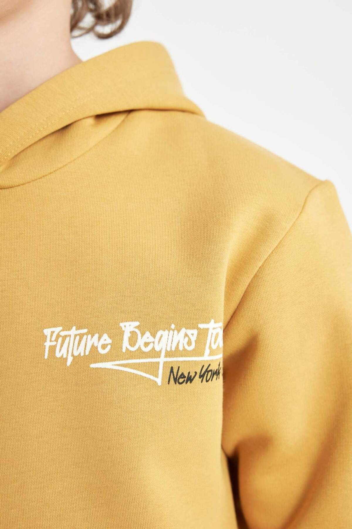 DeFacto-Jungen-Schul-Sweatshirt mit Kapuze und Taschen, bedruckt mit Text C7560A824AU 5