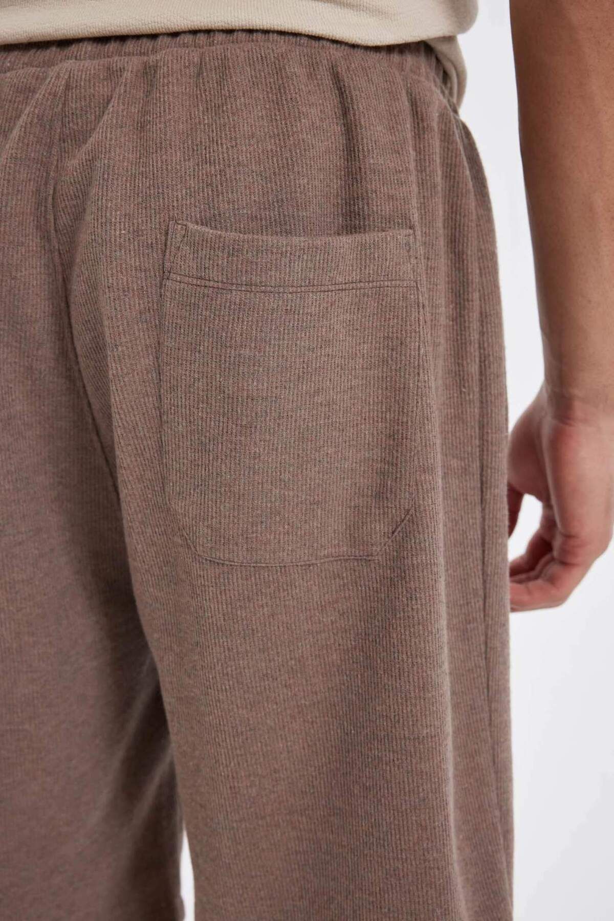DeFacto-Regular Fit Thessaloniki Fabric Bermuda Shorts with Pockets D4546Ax24Sm 6