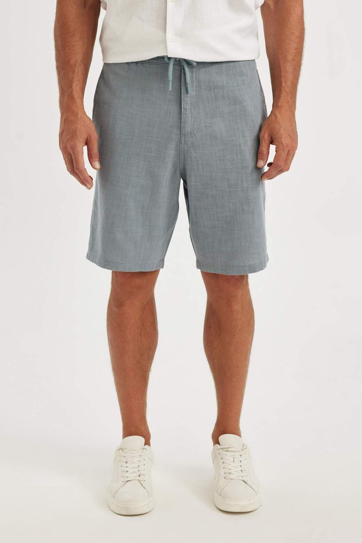 DeFacto-Relax Fit bermudové šortky s kapsami v lněném vzhledu C7381AX24SM 4