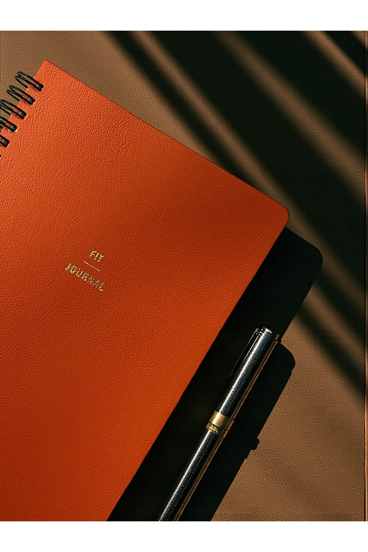 Fark Tanıtım-Fit Journal Sports and Exercise Planner Notebook – Daily with 4-Month Goal Tracking |   A5 Spiral 4