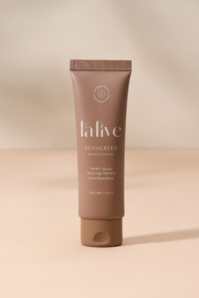 Lalive %100 Doğal Mineral Filtreli Yüksek korumalı 50 Spf Güneş Kremi 100 ml