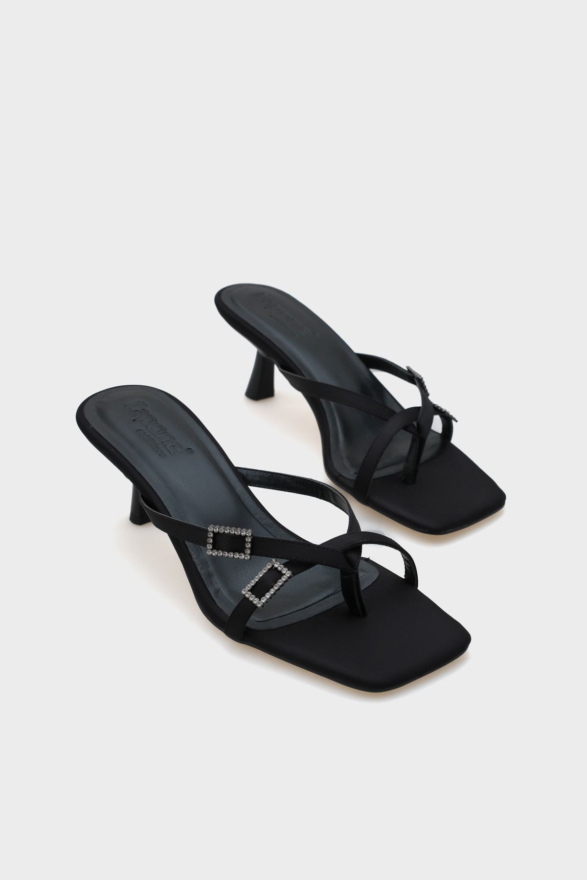Capone Outfitters-Papuci de damă din satin cu toc mediu cu vârf tocit Milena 1