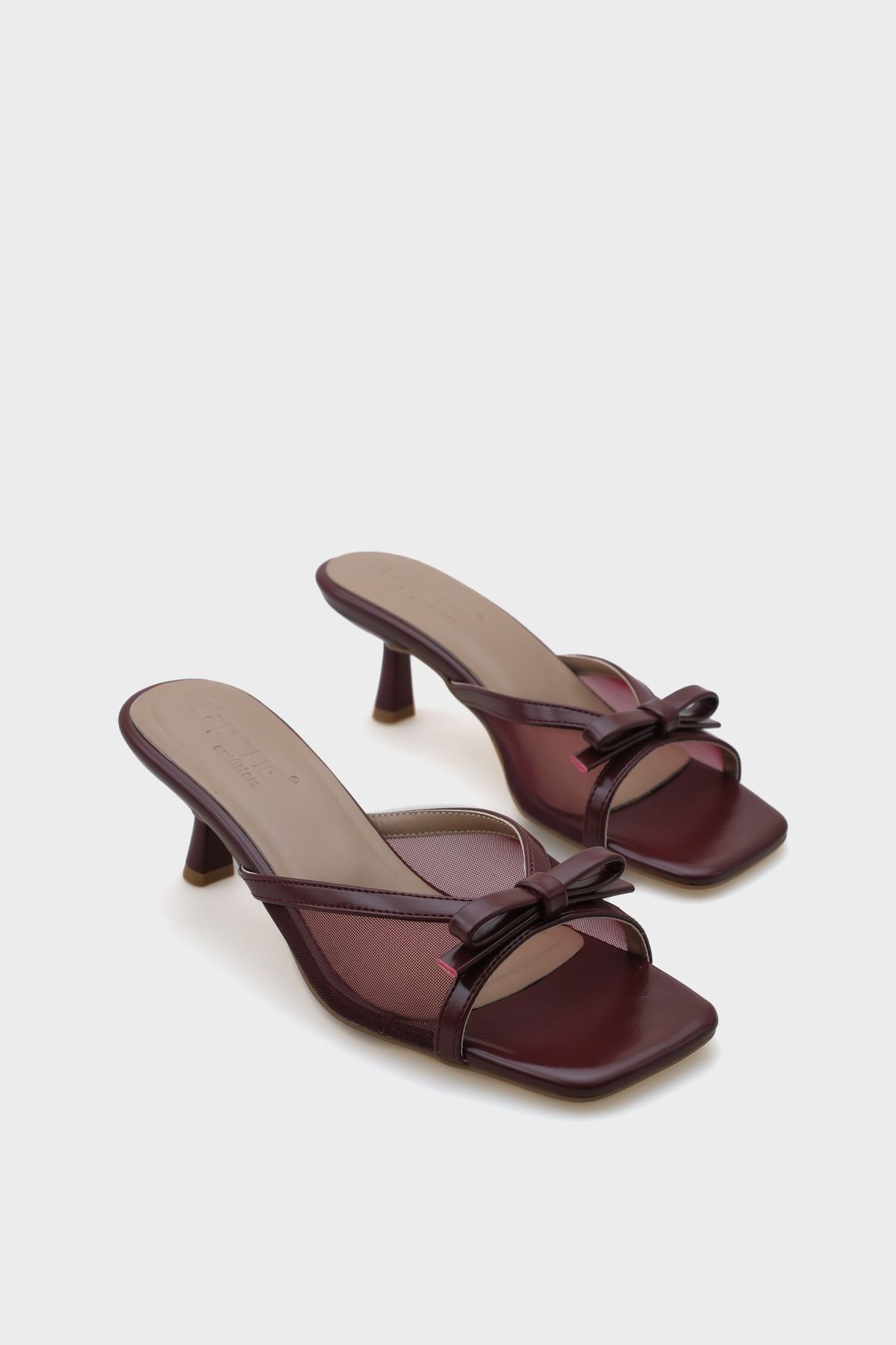 Capone Outfitters-Midge Damen-Hausschuhe mit mittlerem Absatz und Netzschleife 1