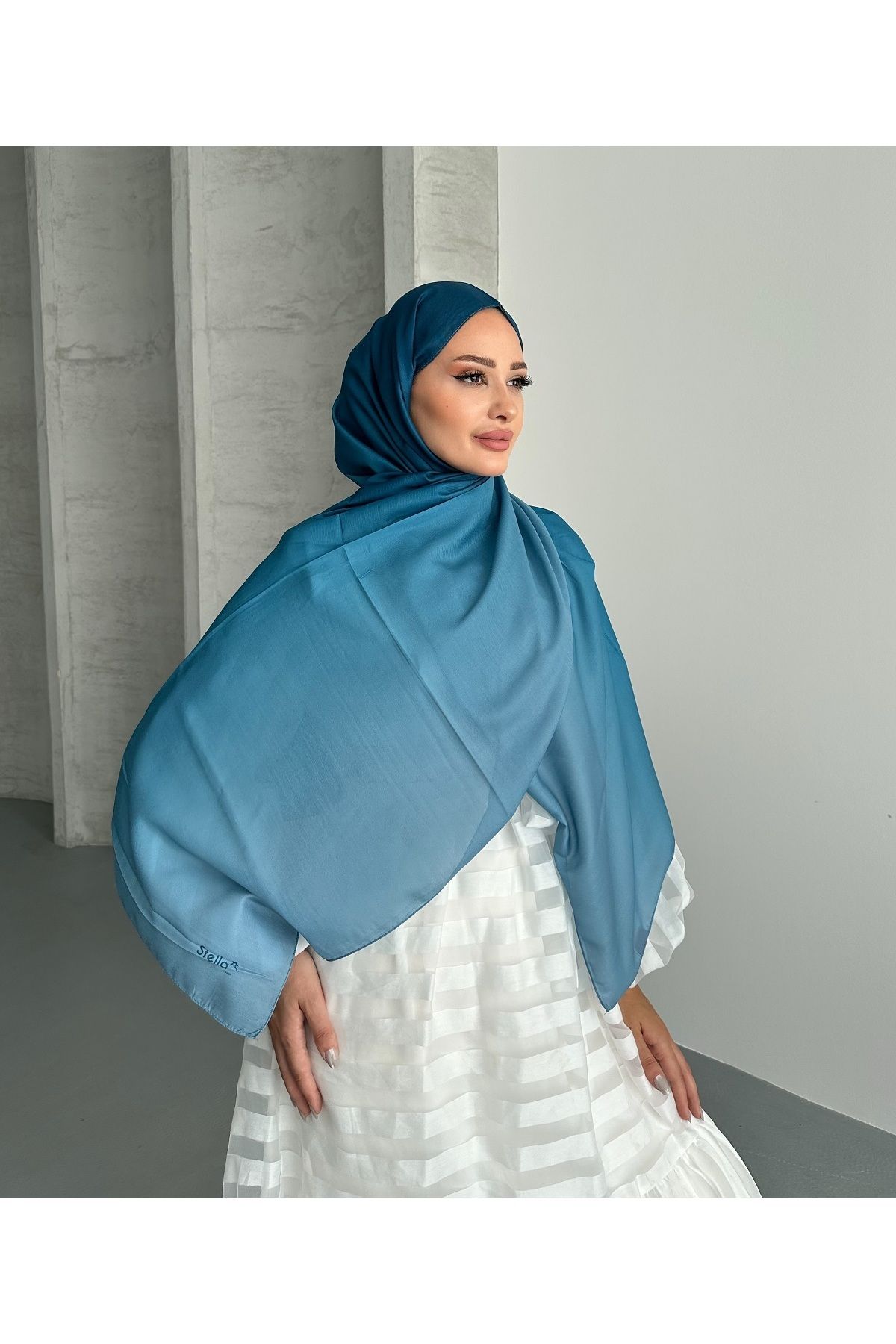 Stella Eşarp-Aural Indigo Color Gradient Pattern Soft Cotton Shawl 5