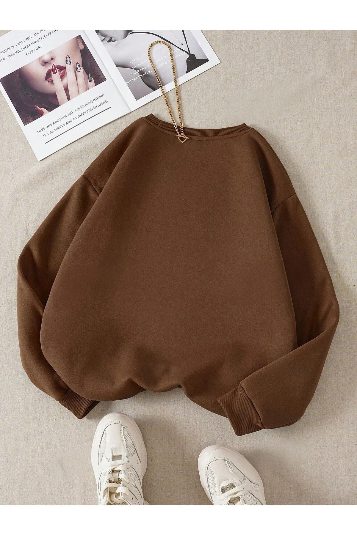 DUBU BUTİK  Çiçek Desen Sweatshirt - Kahverengi Baskılı Oversize Kalın Kışlık Bisiklet Yaka - Görsel 2