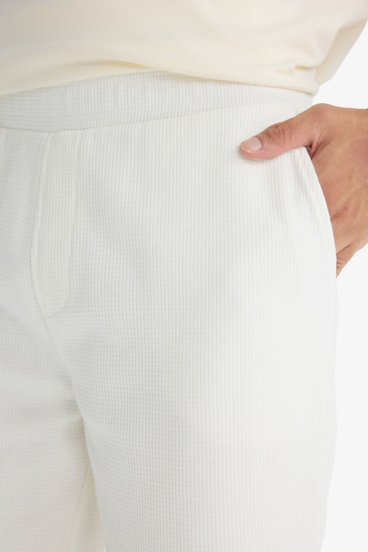 DeFacto-Regular Fit Textured Waffle Shorts E2591Ax25Sm 5