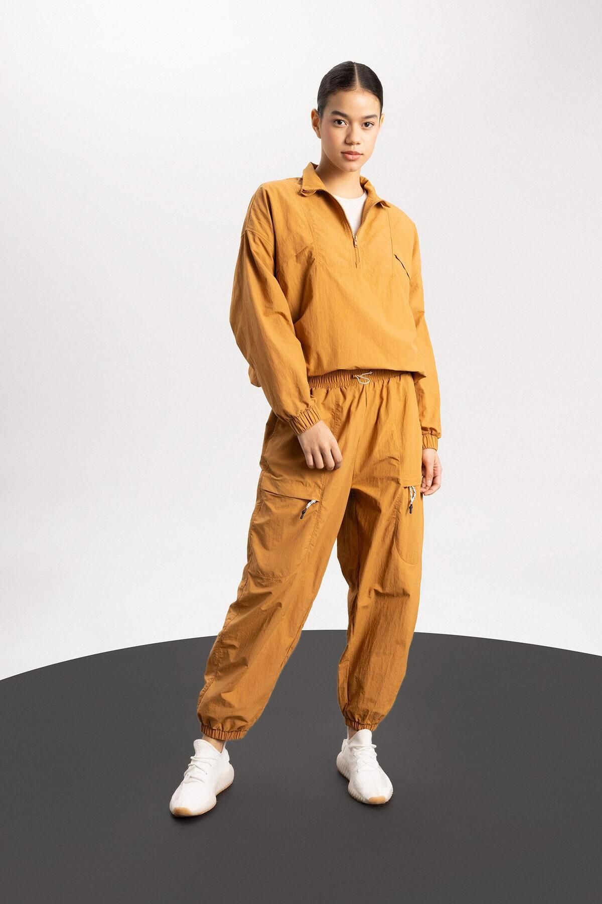 DeFacto-DeFactoFit Jogginghose mit lockerer Passform und zwei Taschen, Jogger-Bein, Standardgröße, B4214AX24SP 2