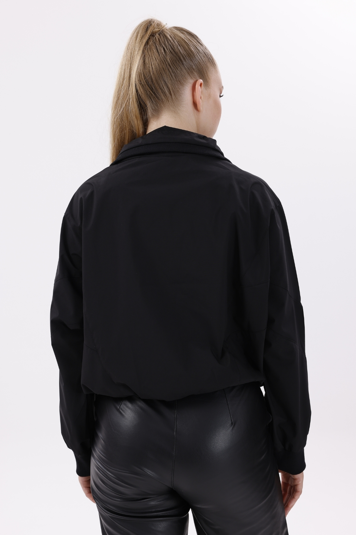 freemen  Kadın Siyah Dik Yaka Su ve Rüzgar Geçirmez Oversize Crop Mevsimlik Yağmurluk Rüzgarlık - Görsel 7