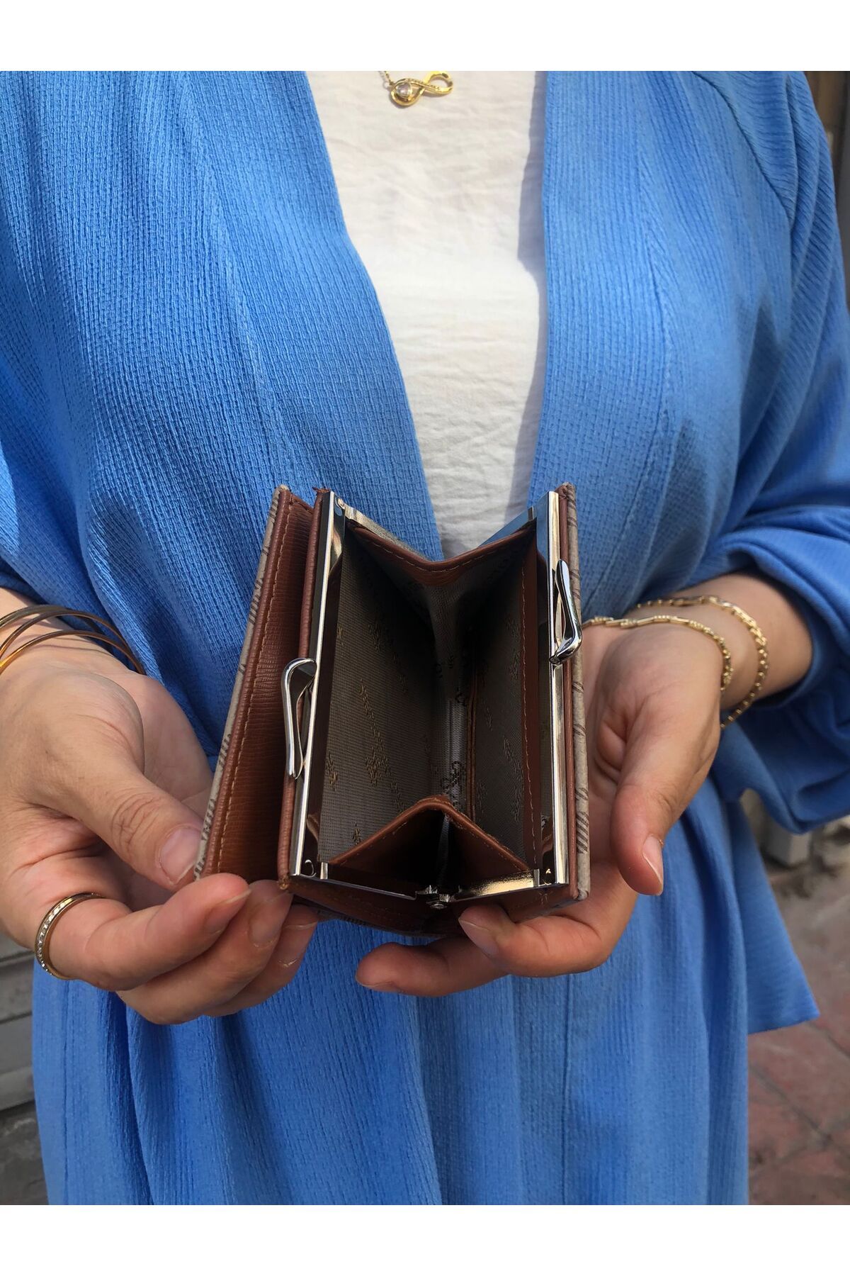 H&D COLLECTİON-Very Stylish Lock Detailed Small Size Wallet with Coin Compartment 8056 3