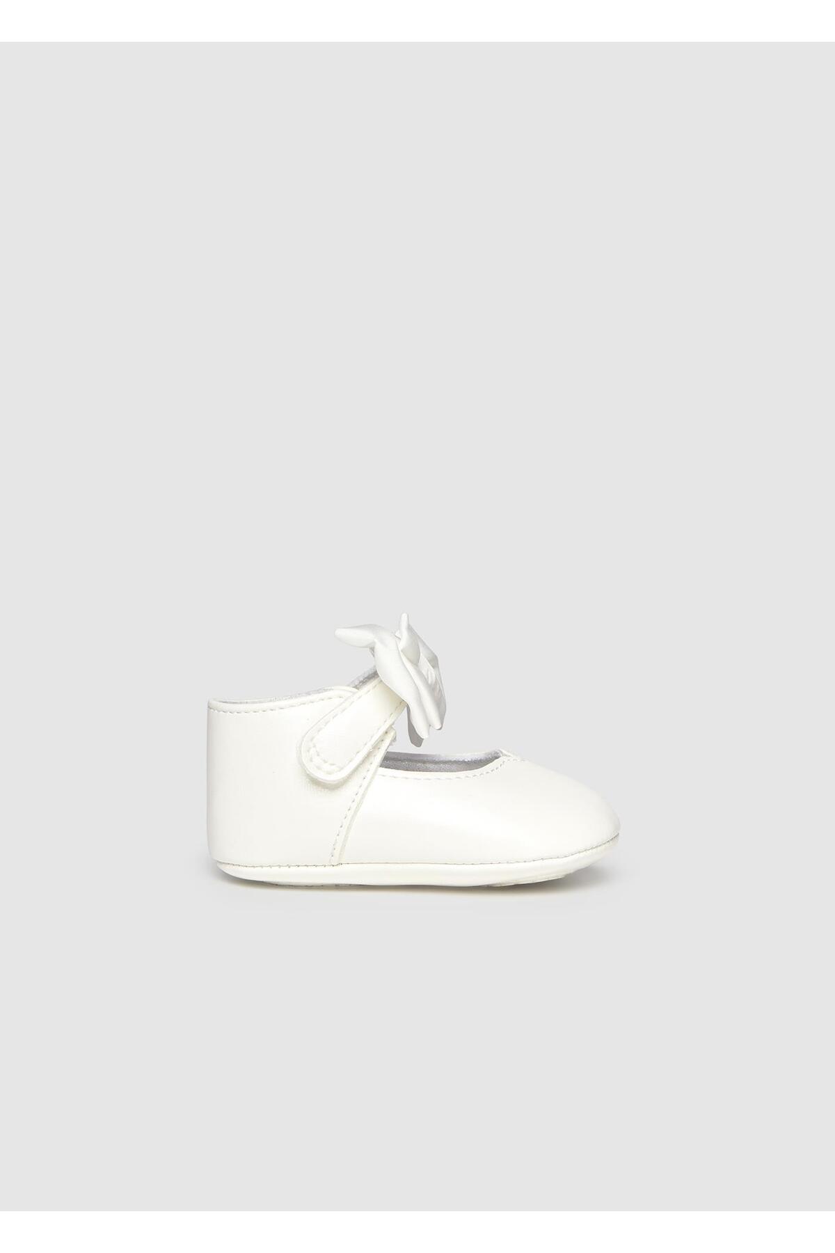 Mayoral Newborn Kız Bebek Patik Ayakkabı Krem fotoğrafı 3 (önizleme)