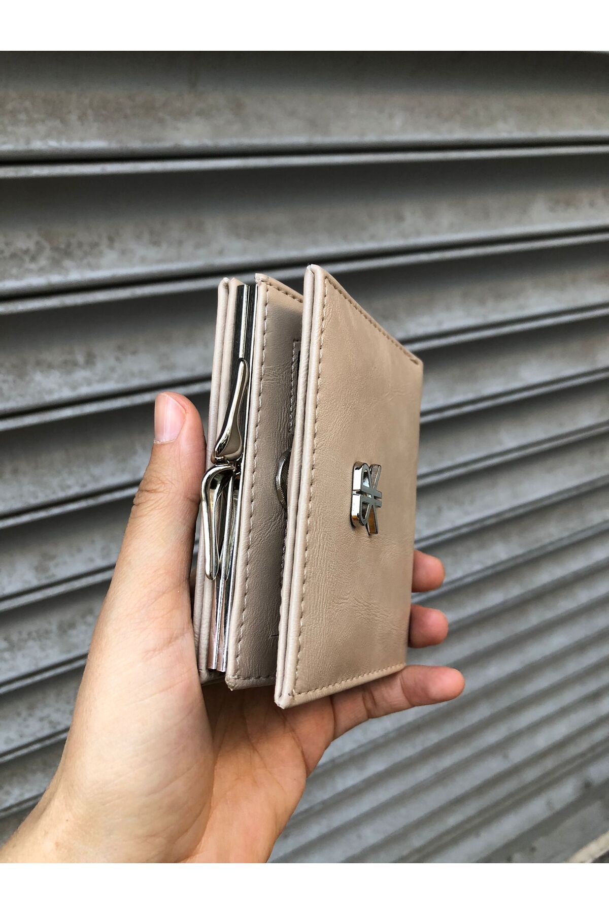 H&D COLLECTİON-Very Stylish Lock Detailed Small Size Wallet with Coin Compartment 8056 5