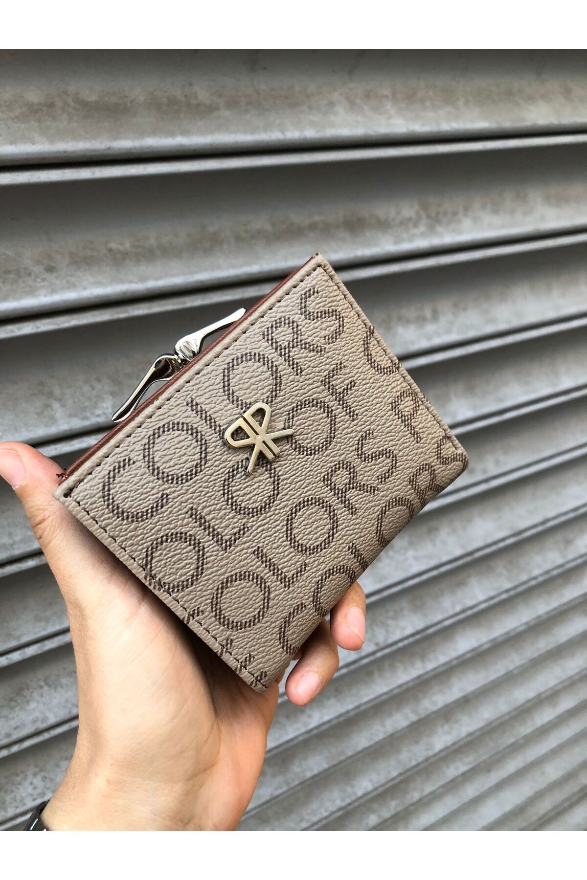 H&D COLLECTİON-Very Stylish Lock Detailed Small Size Wallet with Coin Compartment 8056 5
