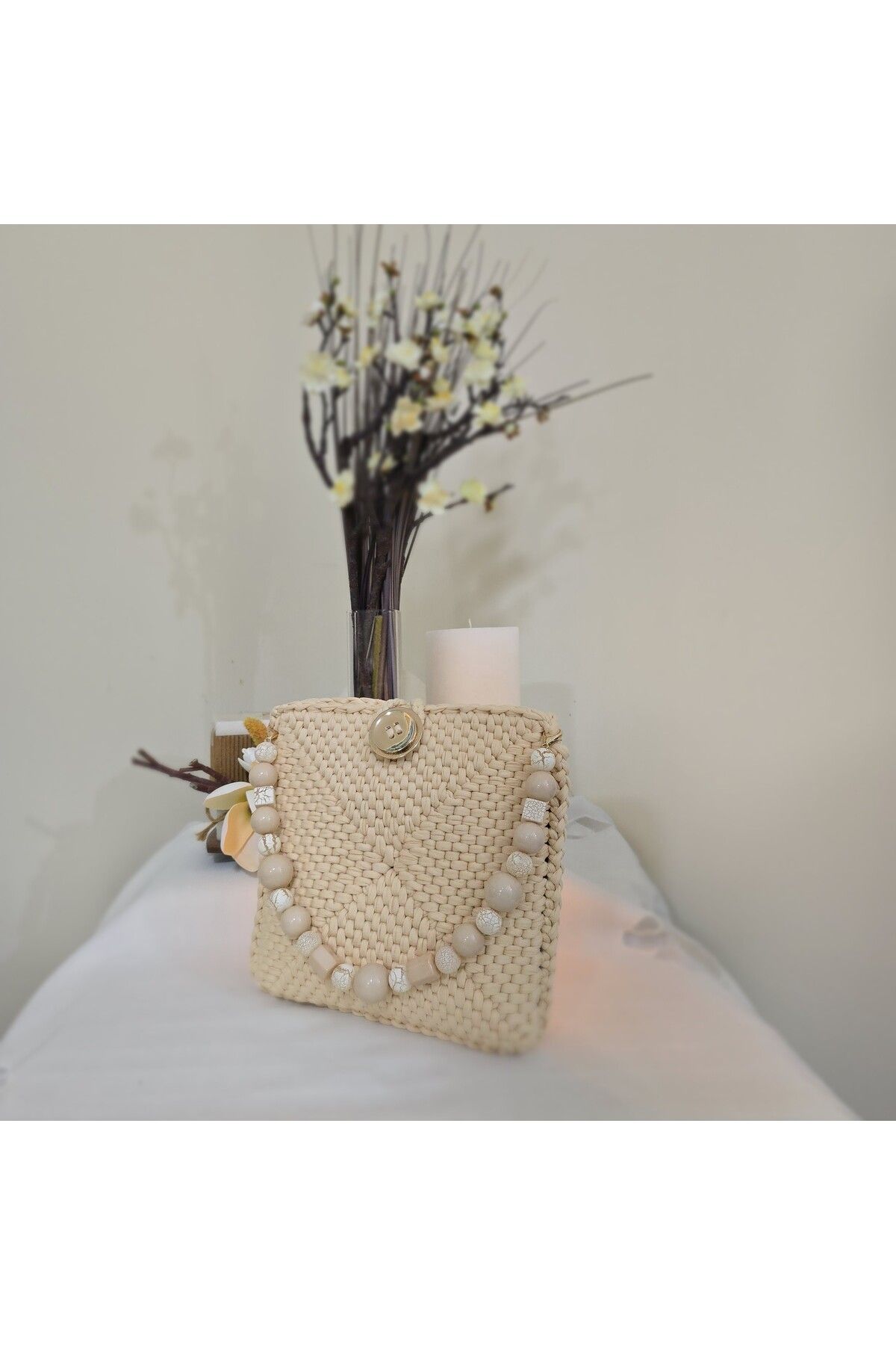 Randsac-Beige Crochet Handbag with Beaded Handle and Button Closure 3