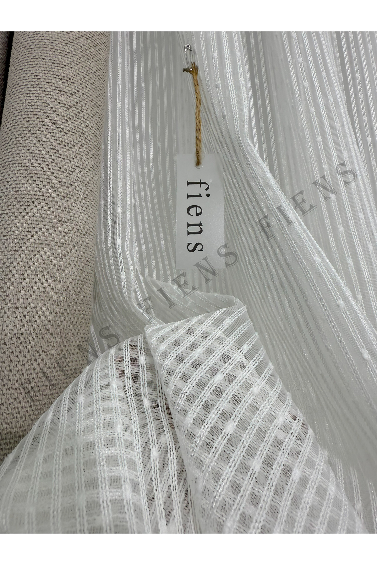 NOKTALI BOLİNCE MODERN TÜL PERDE 1/3 Sık Pileli | Ağır Gramajlı Ütü Gerektirmez Her Odaya Uygun