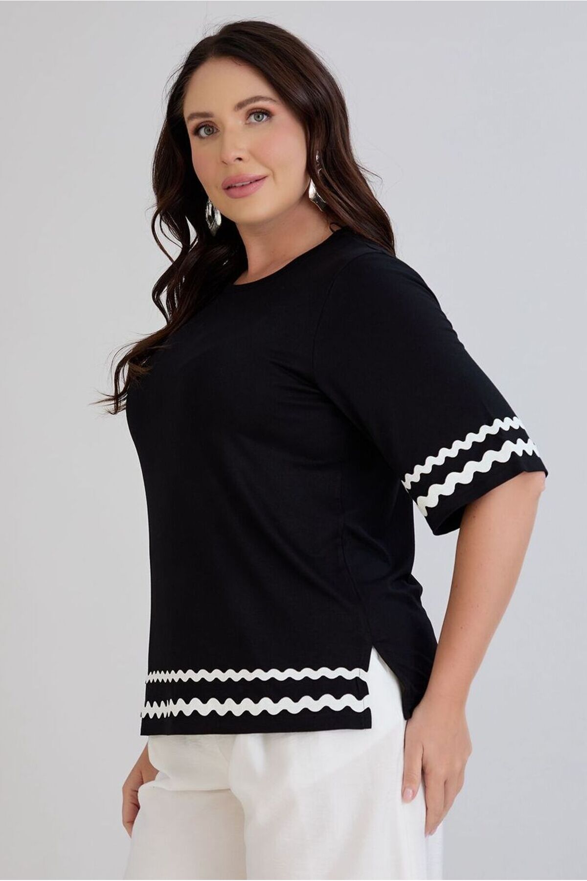 FOR ESRA BIG TREND  Kadın Büyük Beden Dalga Bordür Detaylı Truvakar Kol Yan Yırtmaçlı Esnek Viskon Bluz - Görsel 8