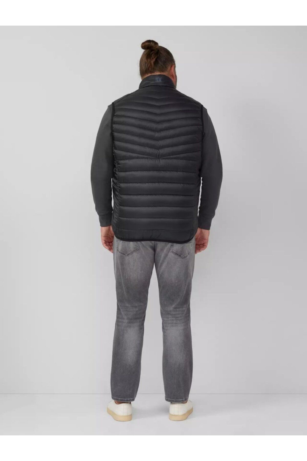 s.Oliver-Big Sizes Men's vest, without hood with slant pockets and Regular fit, Black 6
