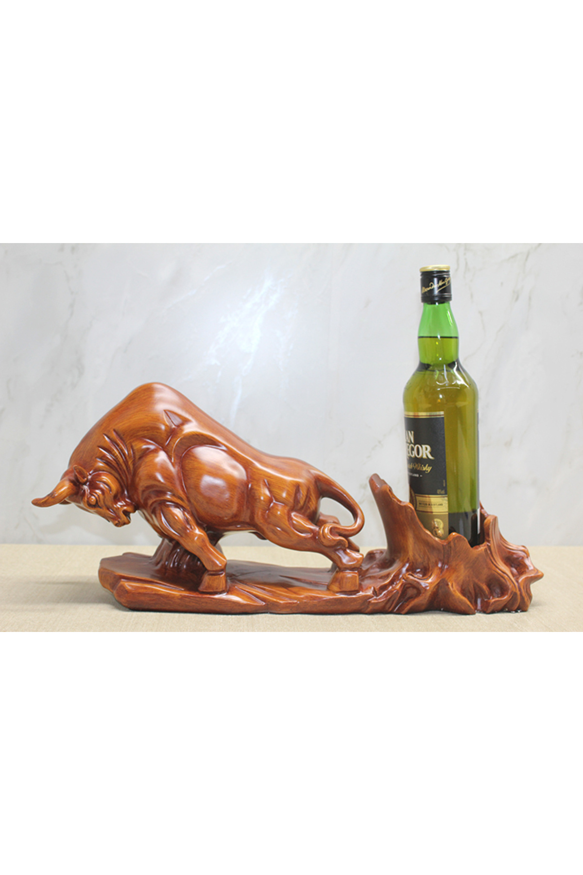 Genel Markalar Polyester Boğa Figürü Şaraplık