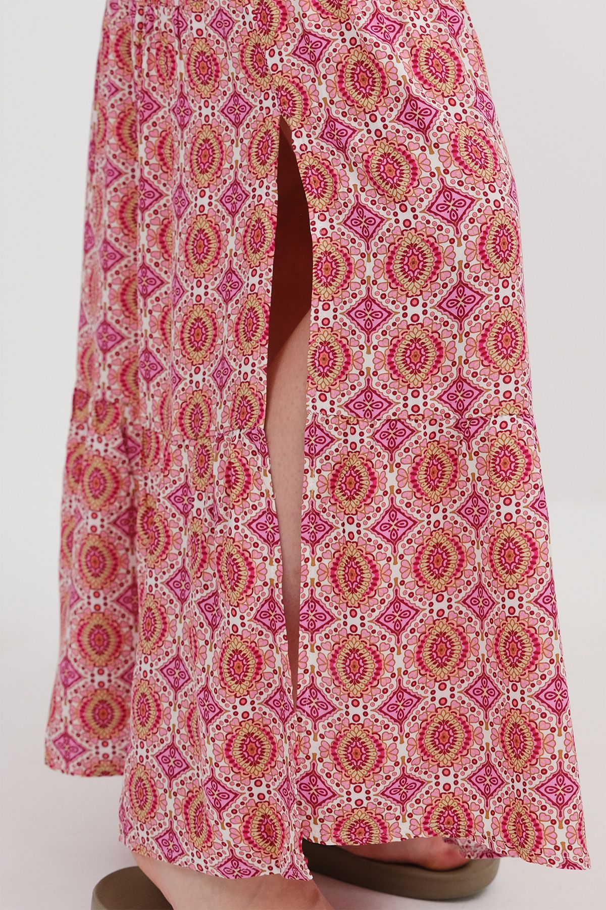 Addax-Patterned Skirt with Elastic Waist E17450 3