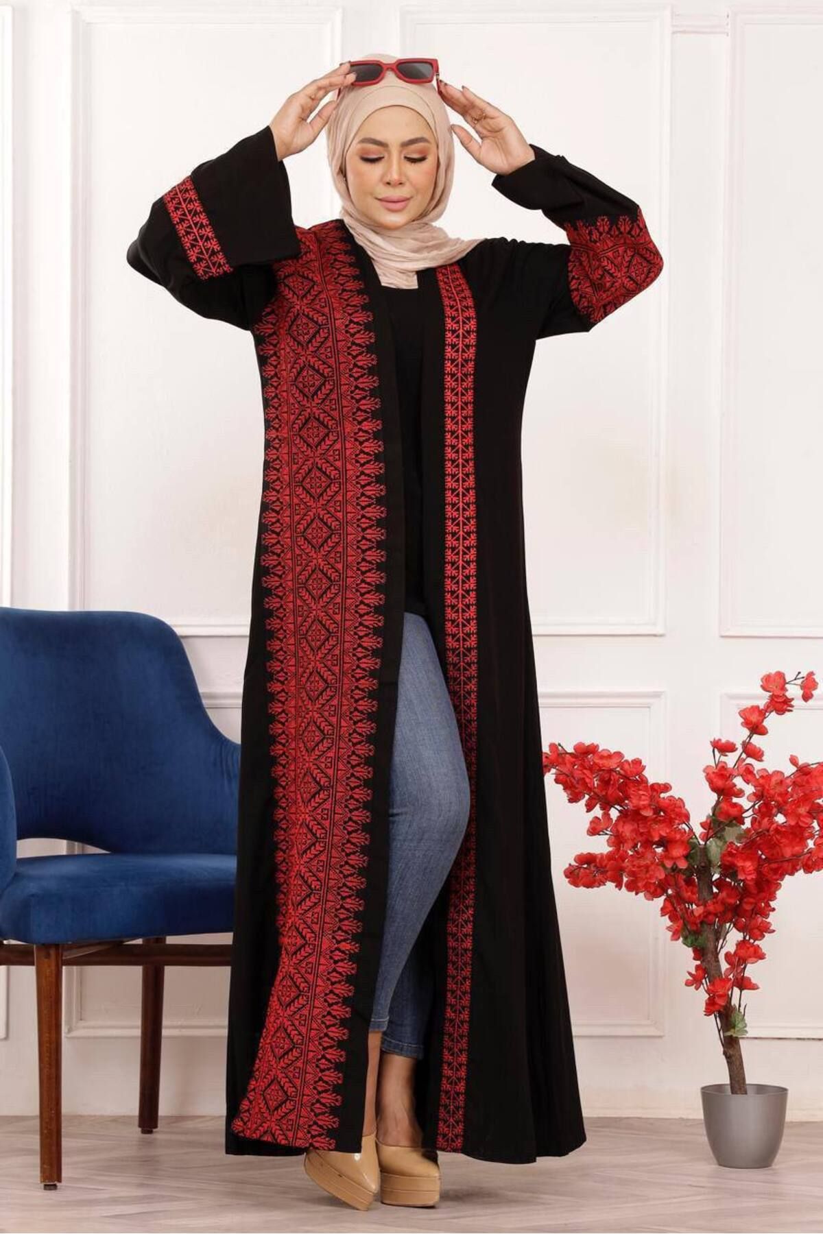 Lyaly aljlabyh-Al-Baraq Jalabiya, an open abaya with luxurious geometric embroidery in silver and black, for an elegant and modern look. 3