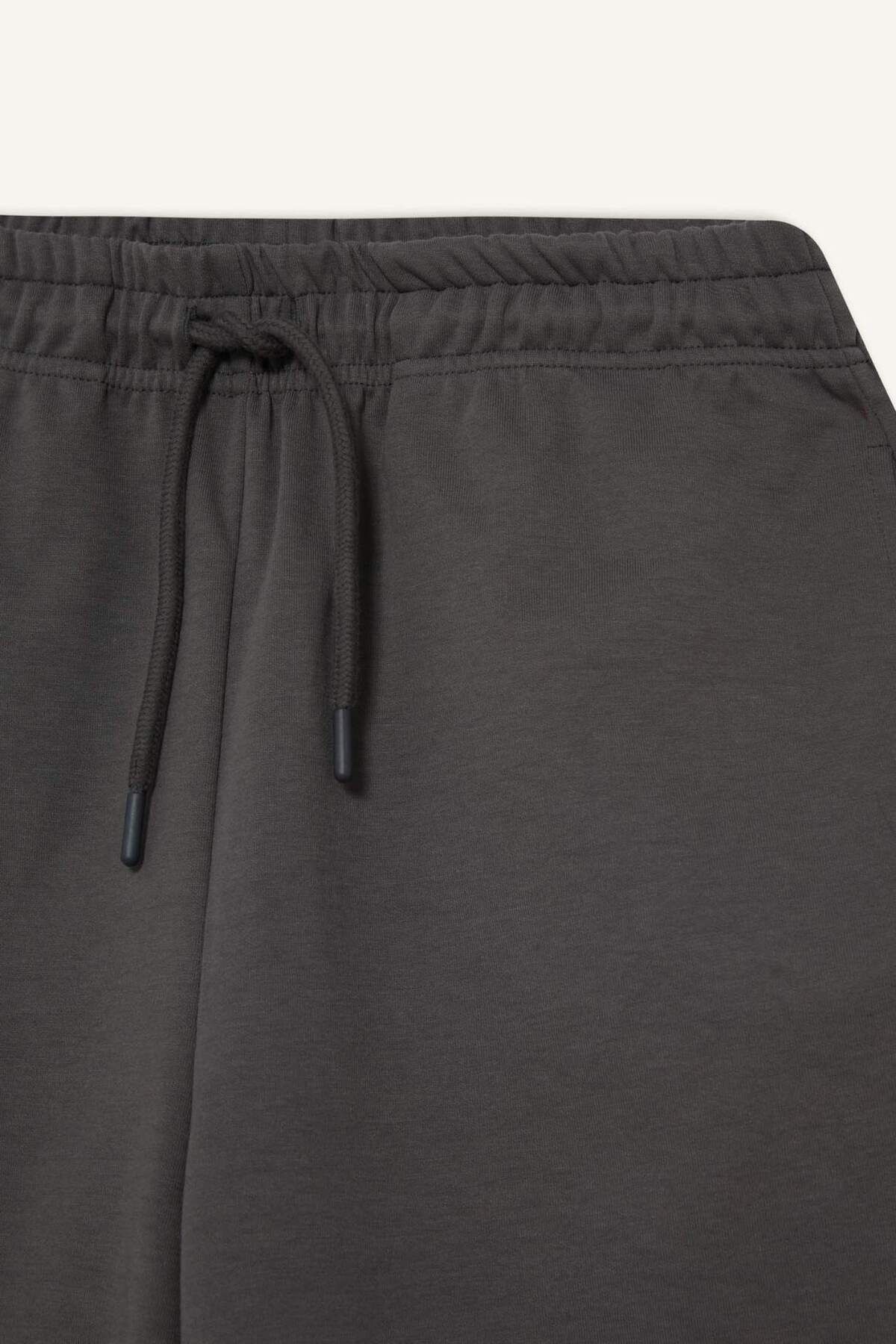 DeFacto-Basic Plain Bermuda Shorts with Tie at the Waist F7997Ax25Au 2