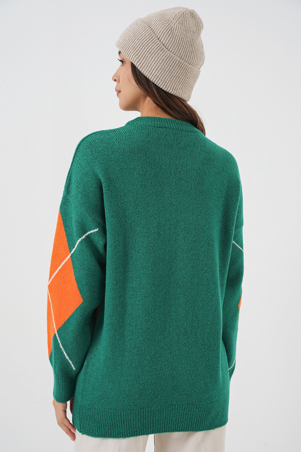 Bigdart-15895 Diamond Patterned Oversize Sweater - A. Emerald Green 6