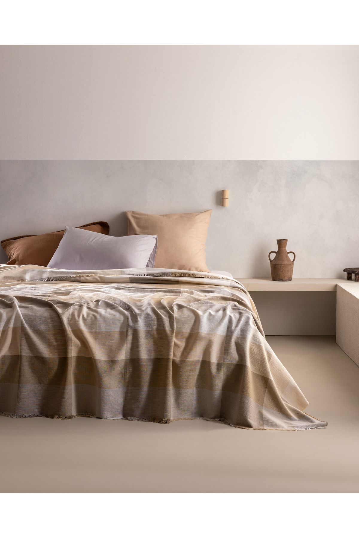 Madame Coco-Grignols Double Cotton Bedspread - Beige 1