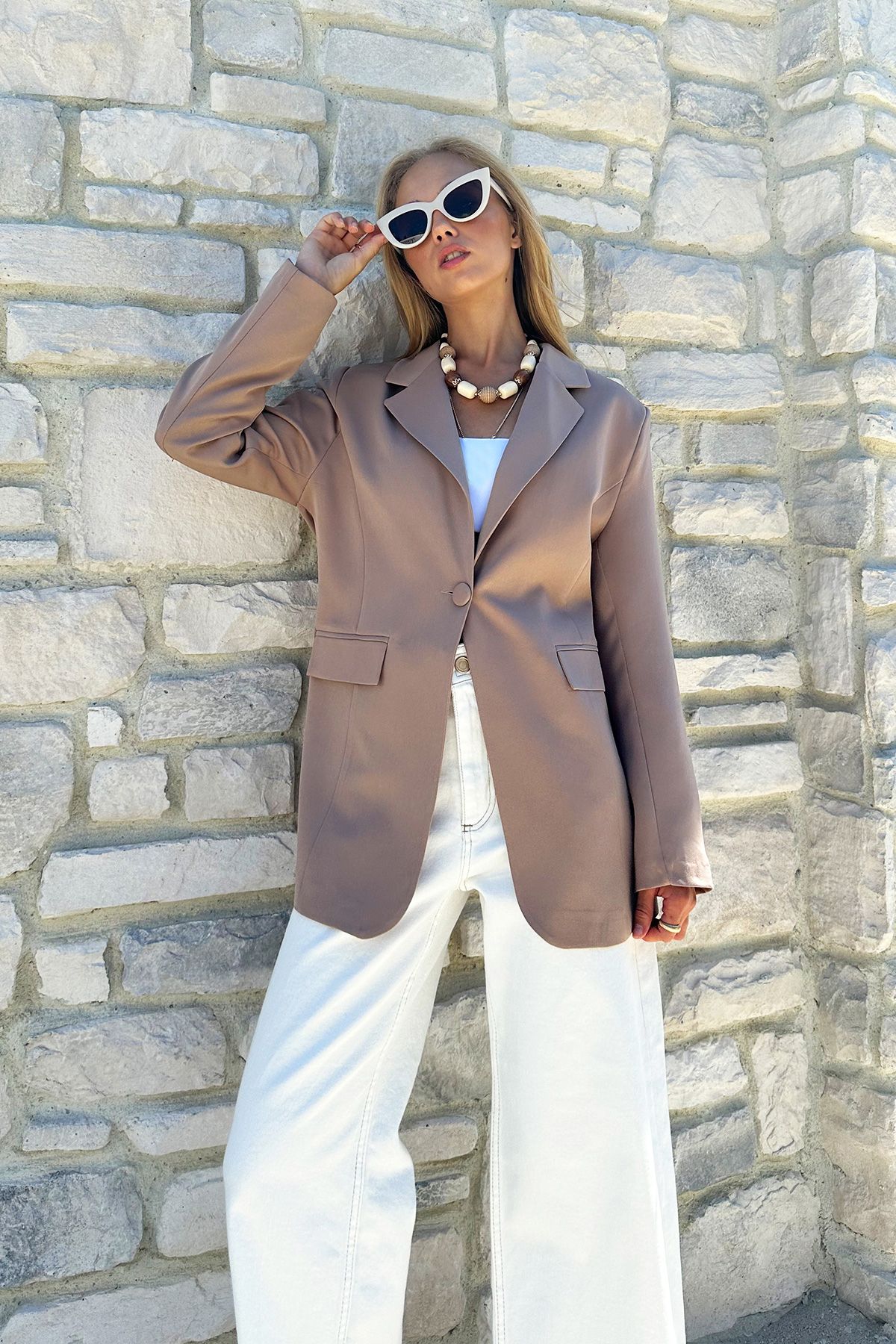 VAGGON-Mink Pocket and Button Detailed Blazer Jacket with Padded Shoulders 3