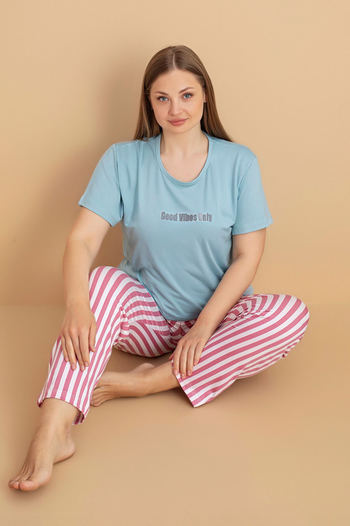 Fulla Moda-Good Vibes Only Printed Plus Size Pajamas Set 2